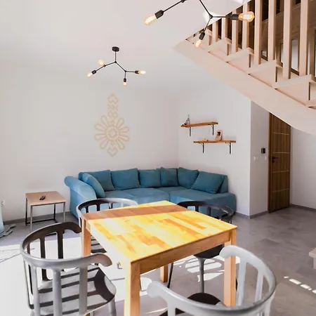 Solisko Z Widokiem Na Trase Narciarska - Dream