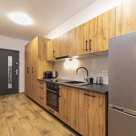 Solisko Z Widokiem Na Trase Narciarska - Dream Щирк